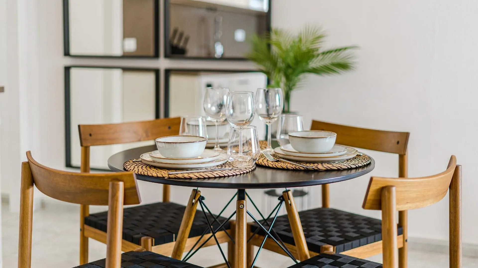 Ocean Walk Victoria Court 2 Modern Apartment With Terrace, Heated Pool, Netflix Los Cristianos  Spagna